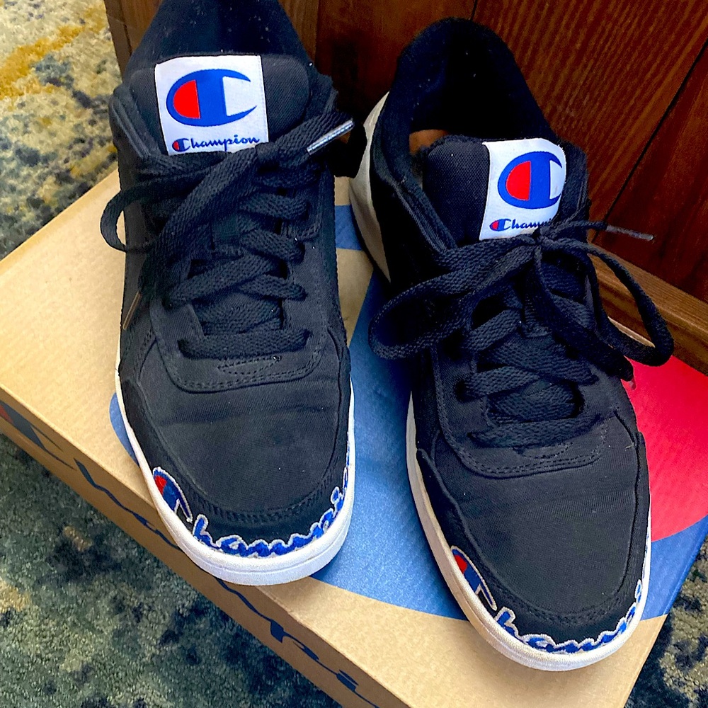 champion super court low- size  8.5